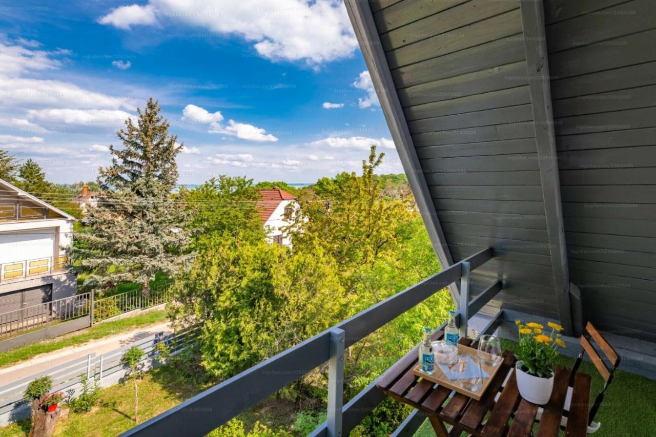 Вилла Madarasz 5 Deluxe Vendeghaz Балатональмади Экстерьер фото
