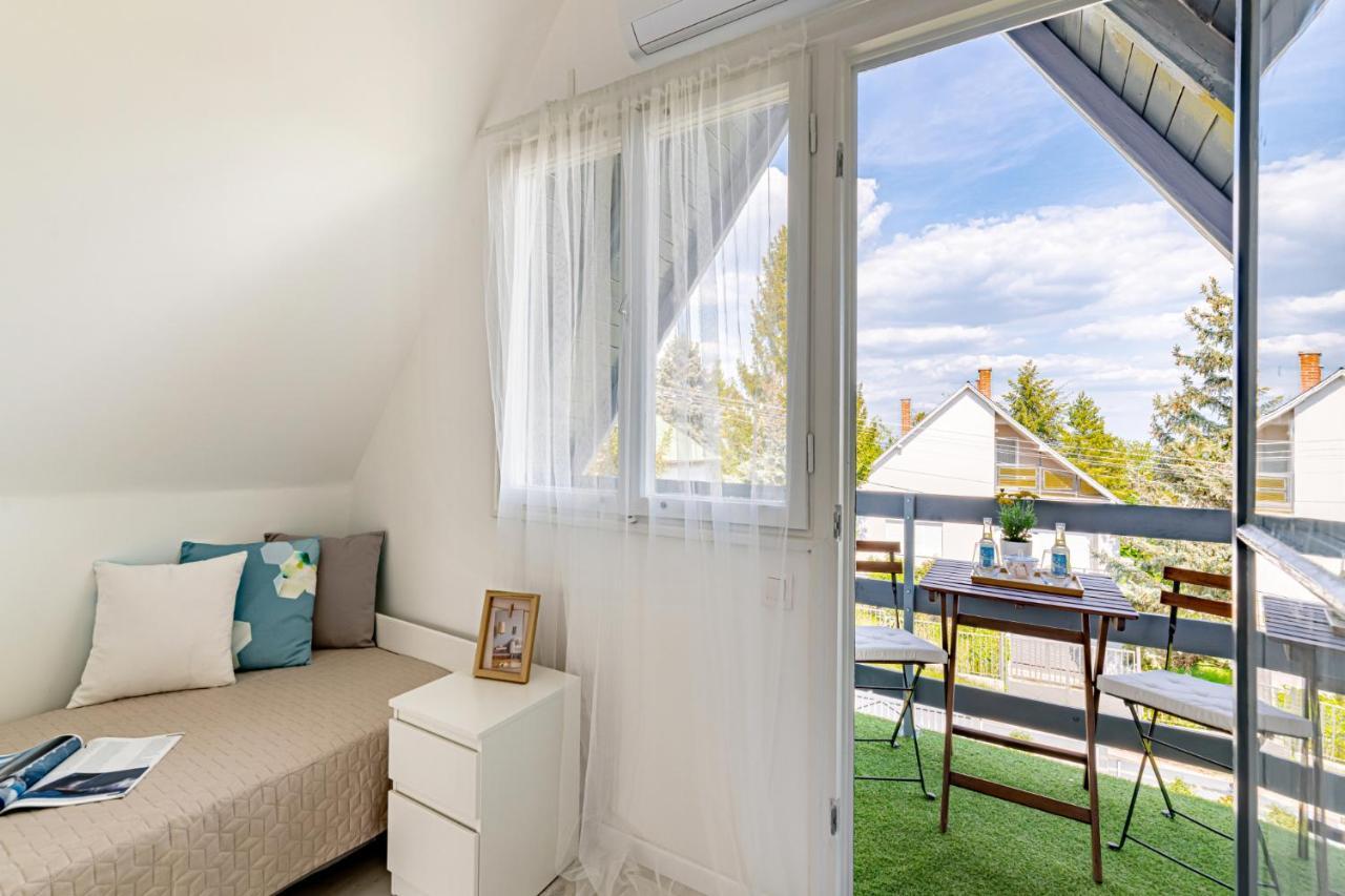 Вилла Madarasz 5 Deluxe Vendeghaz Балатональмади Экстерьер фото